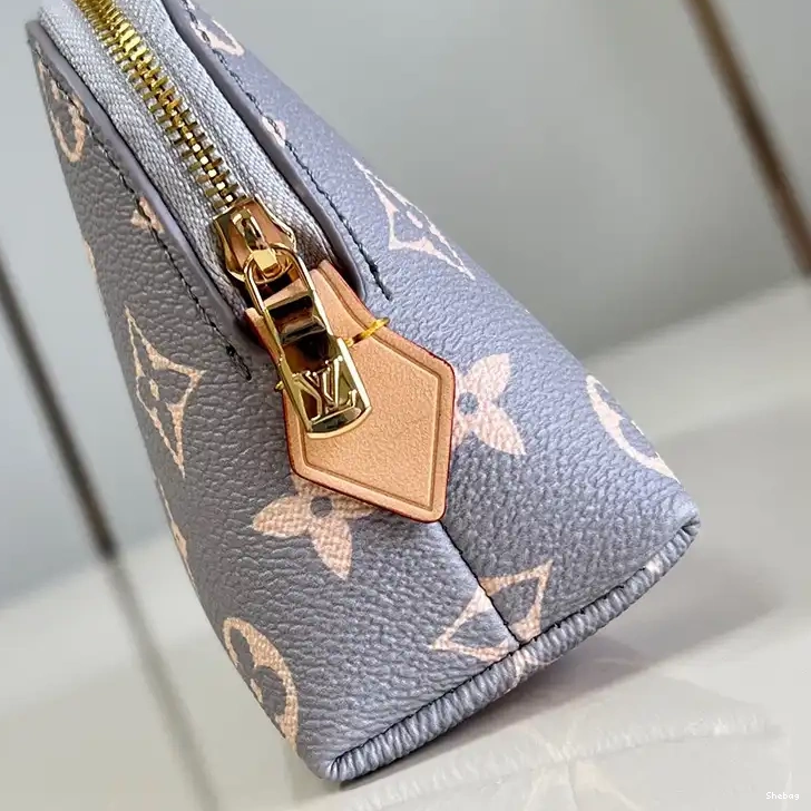 Bags 2408YA0145 LV 0822